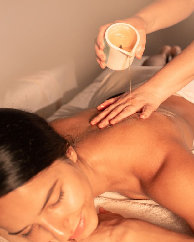 Μασαζ με κεριά | Elite Massage & Spa